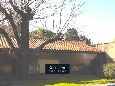 PROPIEDAD EN VENTA :: 507M2 :: QUINCHO :: Y 2 AMB.