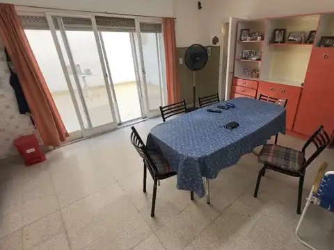 Casa en Venta en Lourdes: 182 m² cubiertos + patio parquizado + quincho