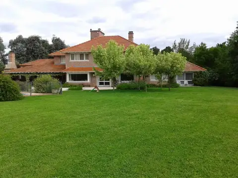 Los Trigales & Las Azaleas