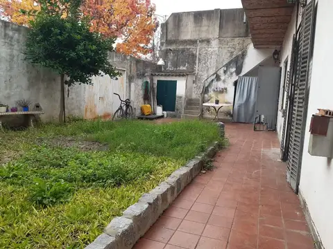 VENTA CASA MATADEROS LOTE PROPIO PERMUTA