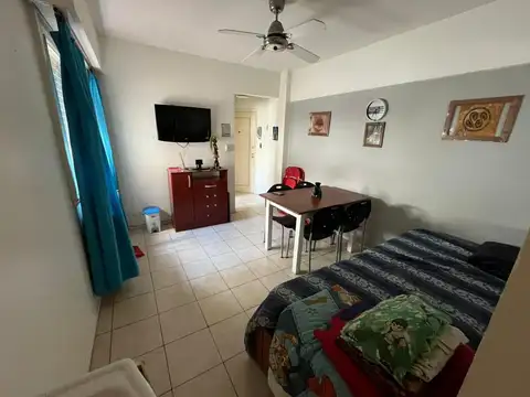 ENTRE RIOS 2100, Piso 8