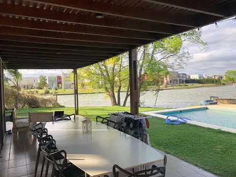 Casa en Venta al Noreste