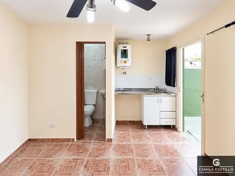 Depto Tipo Casa en Venta en Flores, USD 77.000