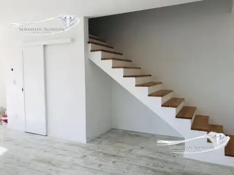 Casa en Venta en Barrio Parque Leloir, USD 340.000