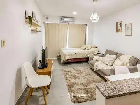 VENTA | PERMUTA - Departamento monoambiente con balcón - Martin, Rosario.