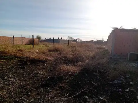 Corrientes e/ La Plata y Falucho