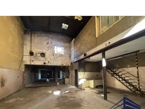 DEPÓSITO INDUSTRIAL EN VENTA Y ALQUILER DE 575m2 EN GRAL. SAN MARTÍN