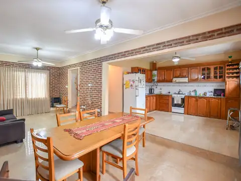 CASA EN VENTA VILLA ELVIRA 3 DORMITORIOS