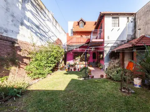 Venta de Casa 5 Ambientes en Remedios de Escalada, Apto Crédito!