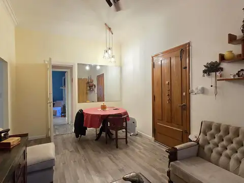 Depto Tipo Casa en Venta 70 años