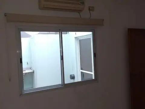 Casa en Alquiler de 1 dormitorio