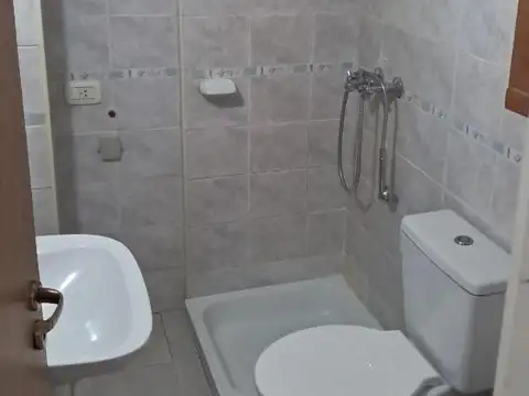 Montevideo 1100, Piso 7