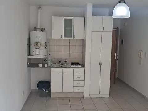 Monoambiente centrico cerca de Av.Pellegrini