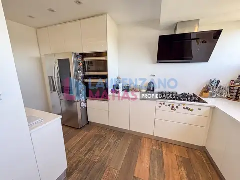 Departamento 4 ambientes con 2 baños