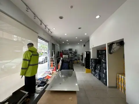 Local con Depósito Alquiler - Pichincha Rosario