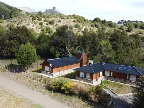 Casa y departamento a la venta cercanos al arroyo María en Villa Lago Meliquina
