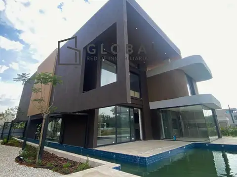 Casa en Alquiler de 4 dormitorios