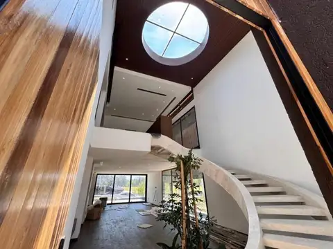 Casa a Estrenar  Barrio El Yacht Nordelta con Muelle