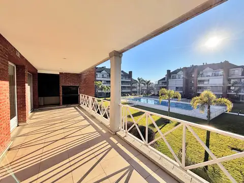 Departamento en Alquiler en Condominio Tortugas I, USD 1.200