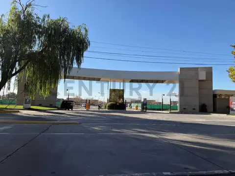 Century21 López ofrece a la venta Terreno en Barrio Privado Bulevares, Guaymallén.