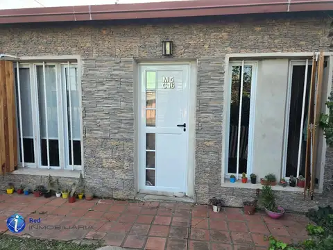 CASA + DEPARTAMENTO EN EQUINA, Gualeguaychu.