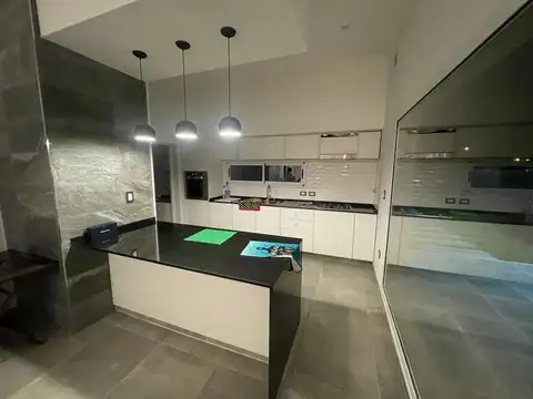 Casa en Venta en Funes, USD 240.000