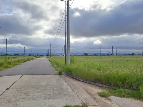 Lote esquina 426m2 en Barrio Norte II