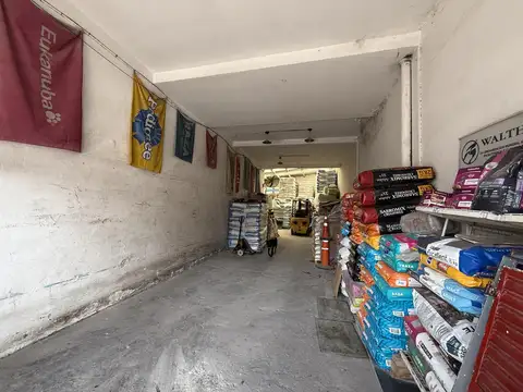 RESERVADO Local deposito  en  av Mitre 400  Munro zona comercial