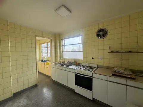 Departamento 4 ambientes con 2 baños