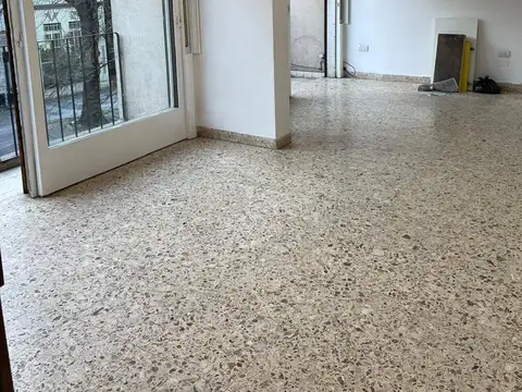 5 e/ 61 y , Piso 1