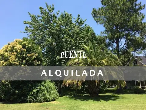 Casa en Alquiler con 2 cocheras