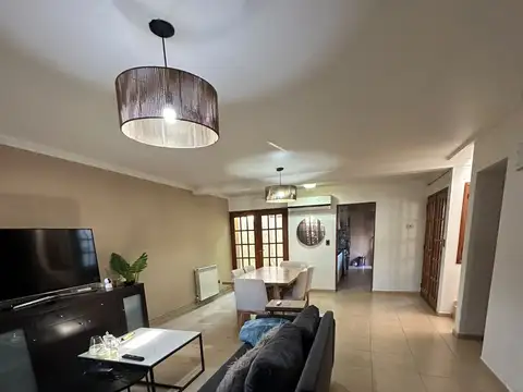 CASA EN ALQUILER QUINTA SECCION MENDOZA