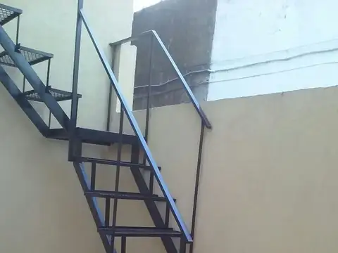 Depto Tipo Casa en Alquiler de 1 dormitorio