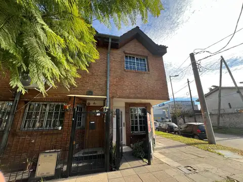 Duplex , 2 dormitorios en San Miguel