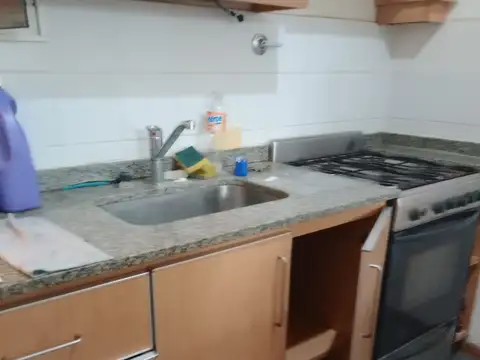 Depto Tipo Casa 2 ambientes con 1 baño