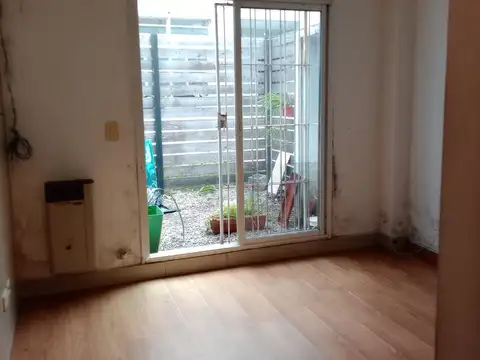 Depto Tipo Casa en Venta de 2 ambientes