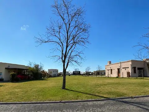 El Canton-Barrio El Golf