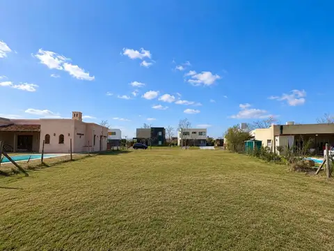 Lote en El Canton - Barrio El Golf