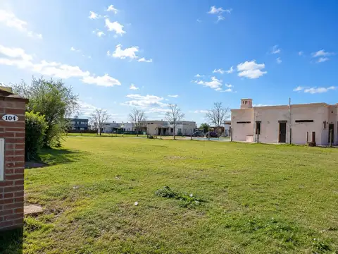 Terreno en Venta en El Cantón - Barrio Golf, USD 57.000
