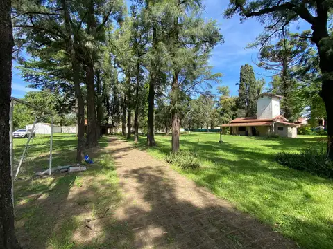 Libertador  al 5400  ( moreno) 20 cuadras de acceso oeste  tantonpara zona c.a.b.a o para zona alvarez lujan etc /buen ayre.  Centro comercial moreno / 15 cuadras de cruce cautelar.