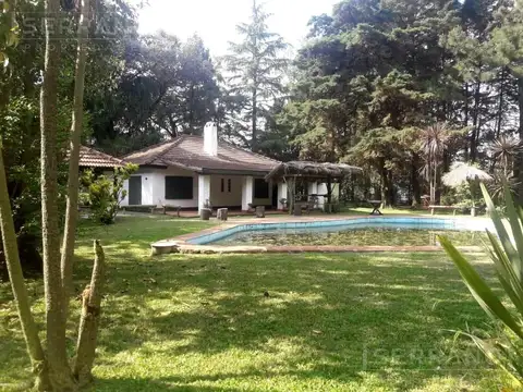 SDA. Venta Casa 4 ambientes sobre lote de 2800 m2, Parque Sakura. Sarmiento al 800, Exaltación de la Cruz