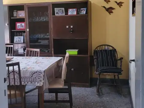 EN VENTA EN EL PALOMAR, PROPIEDAD EN DOS PLANTAS - FICHA 8940