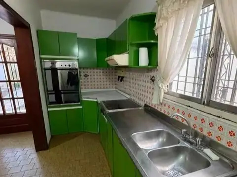 VENTA CASA 4 AMBIENTES QUILMES OESTE