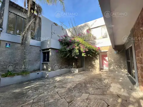 Casa 5 ambientes con 5 baños