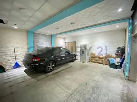 Hipólito Irigoyen 6800, Piso 0