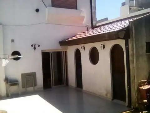 P/H 4 AMBIENTES PATIO JARDIN