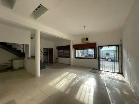Local en Alquiler en Villa Martelli, $ 950.000