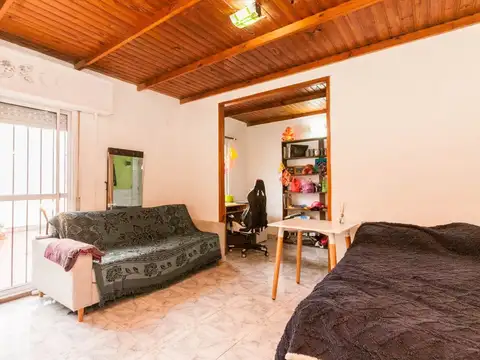 VENTA PH 3AMB.C/PATIO.TERRAZA PROPIA,LANUS OESTE.