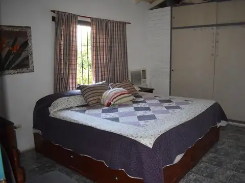Casa 4 ambientes con 1 baño