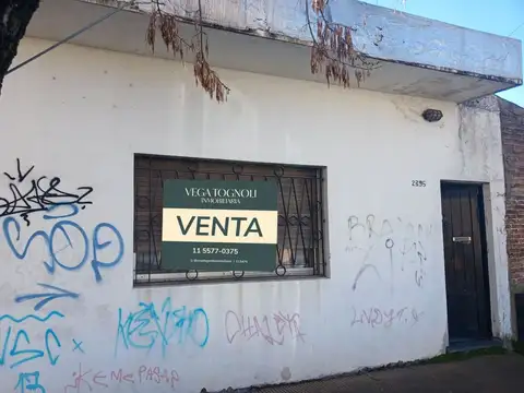 Casa venta 3 ambientes con local, patio, deposito y terraza- ituzaingó